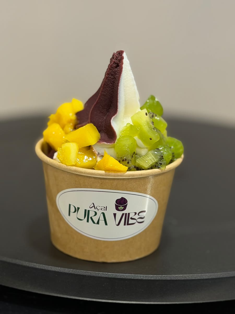 Bowl pequeño con base mixta, mango, piña y kiwi